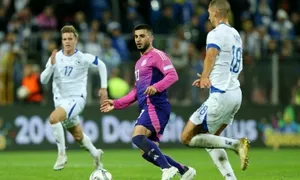 Tiền đạo gốc Thổ Nhĩ Kỳ lập cú đúp cho Đức